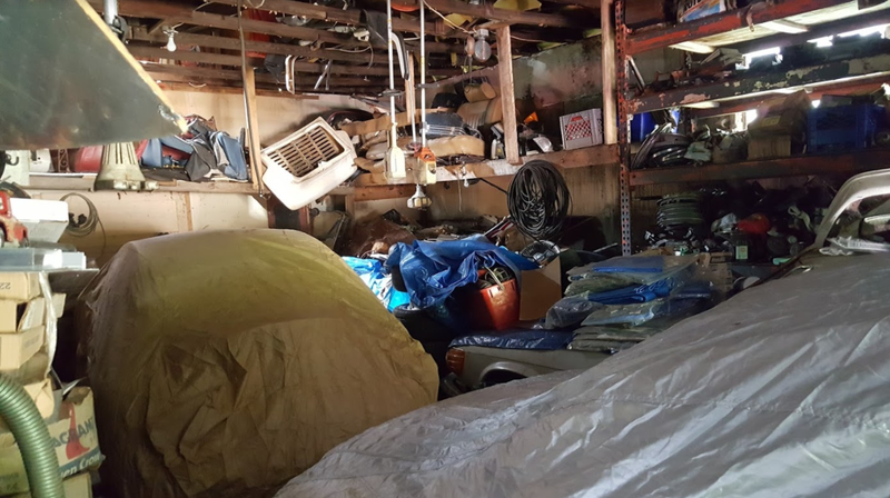 Illustration for article titled A Michigan Town Is Forcing This Man To Sell 20 Old Cars Off His Property Every Month